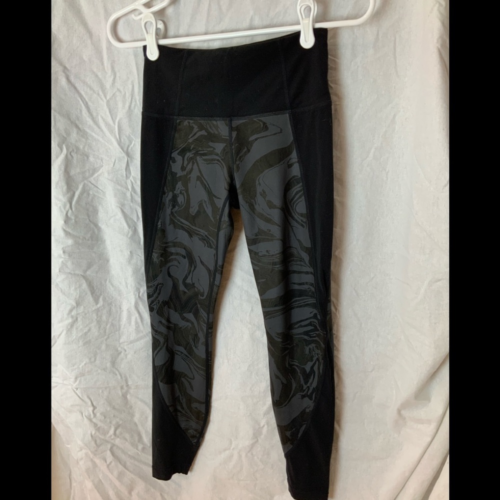 Athleta Black and gray yoga pants leggings XS